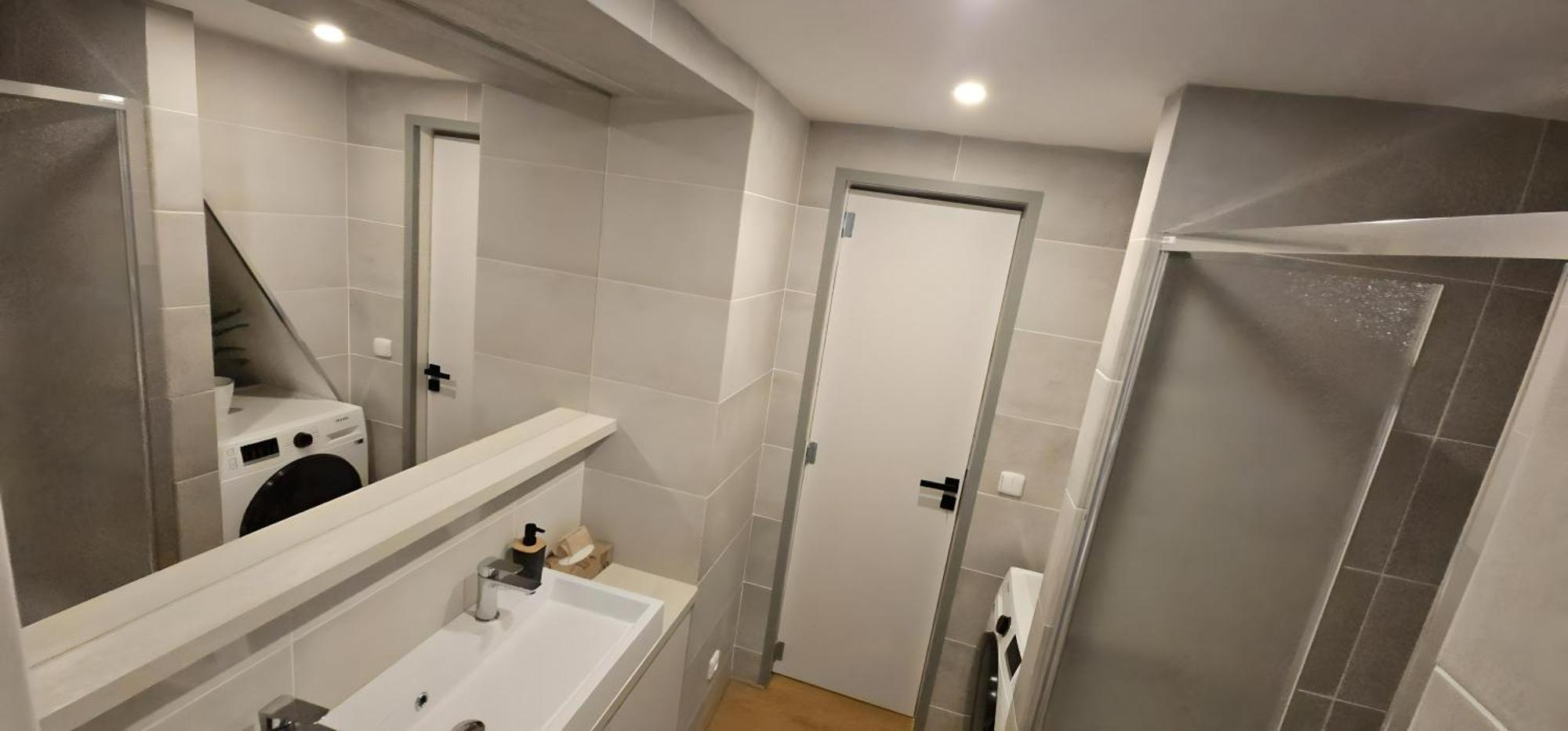 Apartman Maxmilian**** S Parkovanim Zdarma كارلوفي فاري المظهر الخارجي الصورة